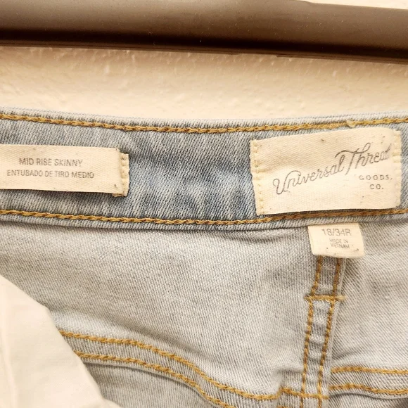 Universal Thread Size 18 jeans - Picture 3 of 3